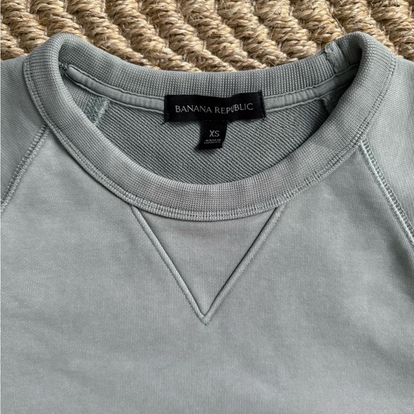 Banana Republic Sage Green sweatshirt in XS - Picture 4 of 11